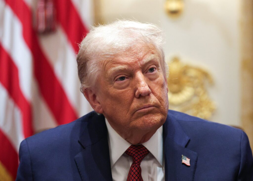 Trump processa Tesouro e Receita dos EUA por vazamento fiscal