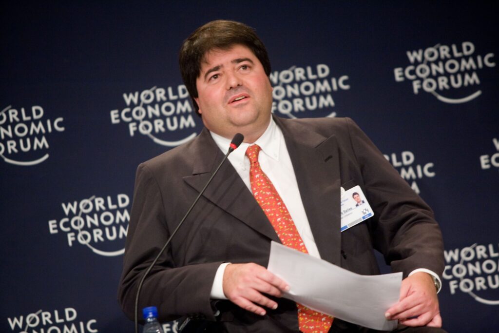 Pedro Moreira Salles deixa presidência do conselho da Alpargatas