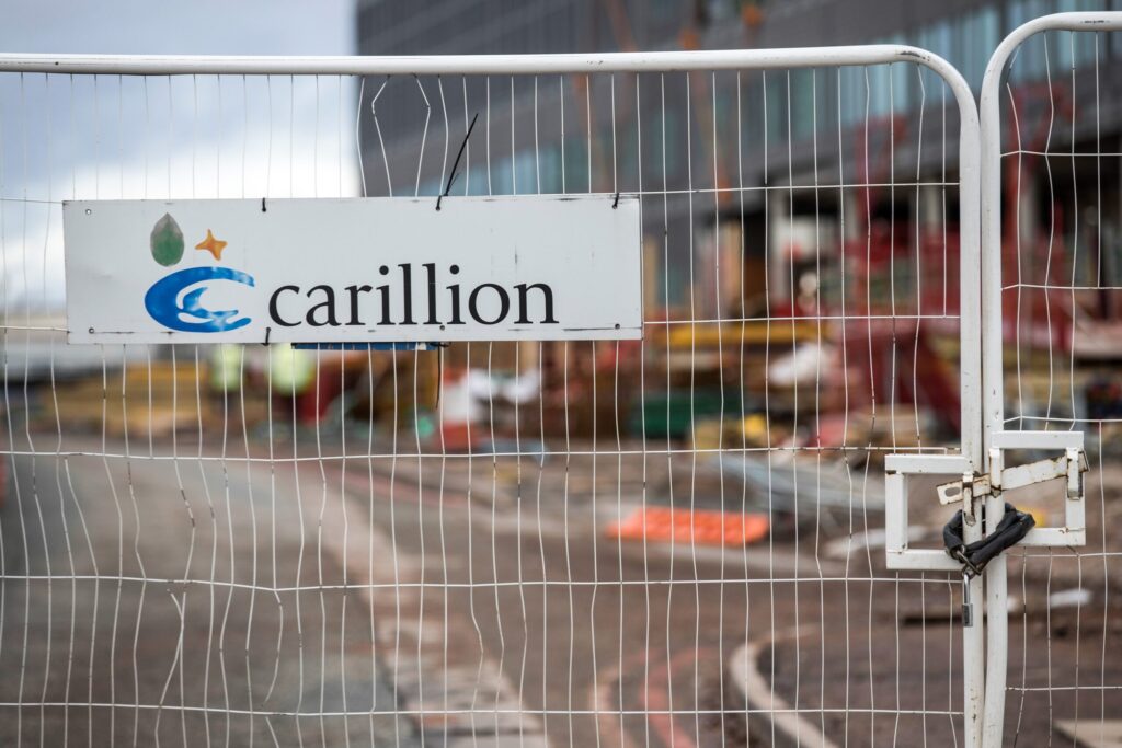 Ex-presidente da Carillion multado por declarações enganosas