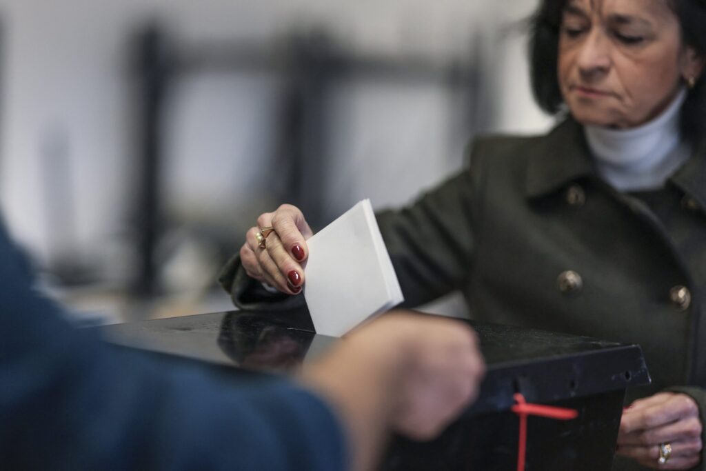 Portugal: socialista lidera no 2º turno presidencial