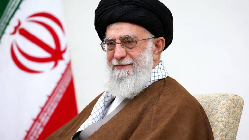 Ali Khamenei: líder supremo do Irã e alvo de EUA e Israel