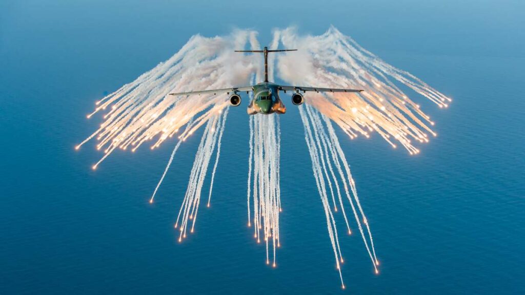 Embraer fortalece defesa com parceria nos EUA para KC-390
