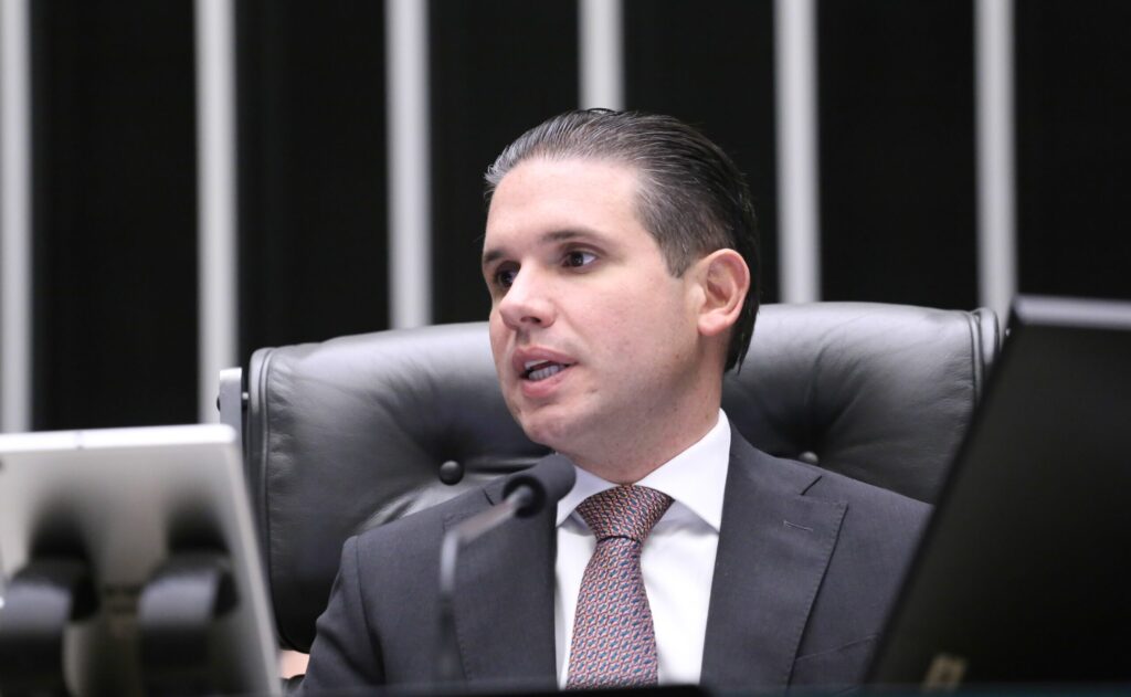 Motta promete comissão para debater tarifa zero no transporte