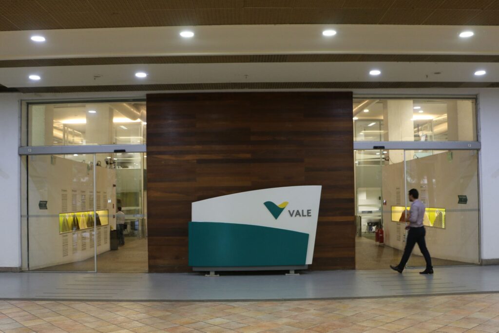 Vale e TCS firmam acordo para combater pobreza extrema
