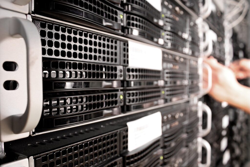 Líder do governo na Câmara propõe incentivos fiscais para datacenters