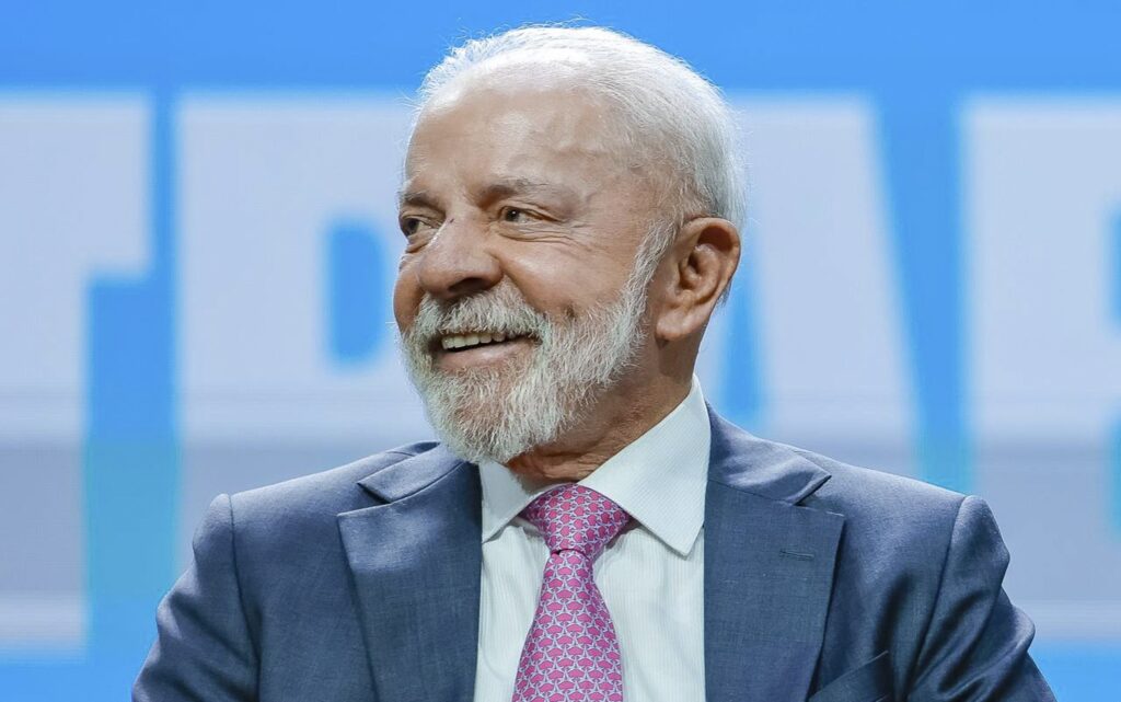 Lula amplia vantagem no centro, diz Datafolha