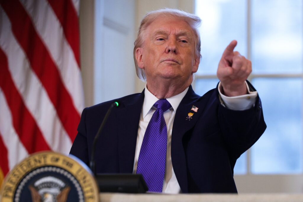Trump ameaça destruir campo de gás iraniano se Catar for atacado