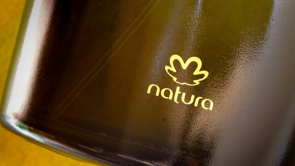 Natura (NATU3) avança na reestruturação com gigante global