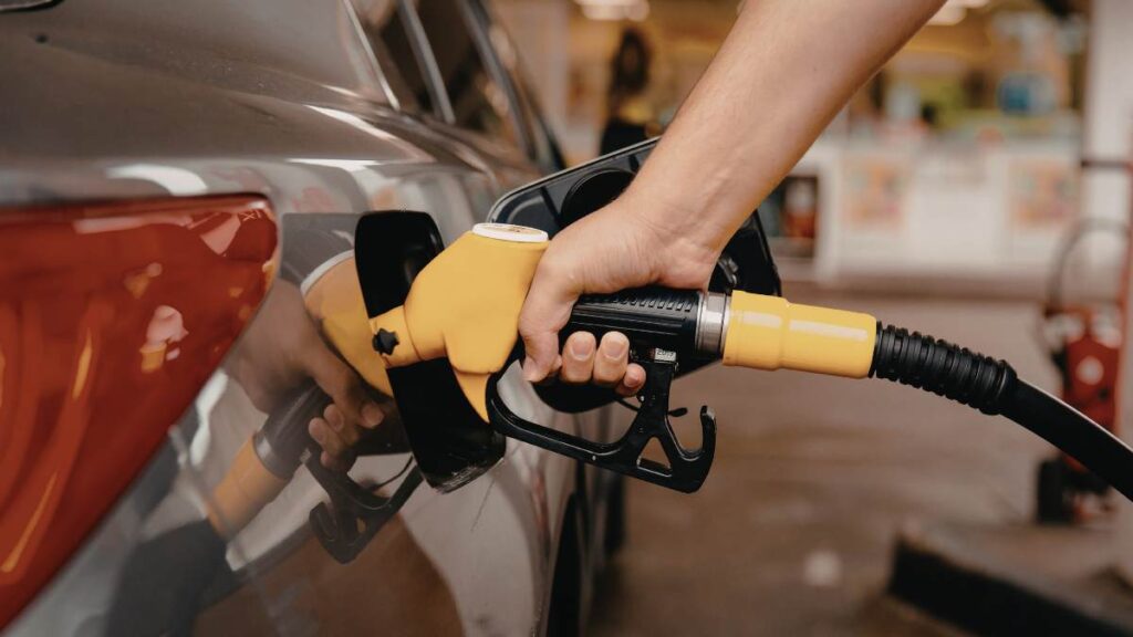 Governo amplia subsídios para diesel e gás de cozinha