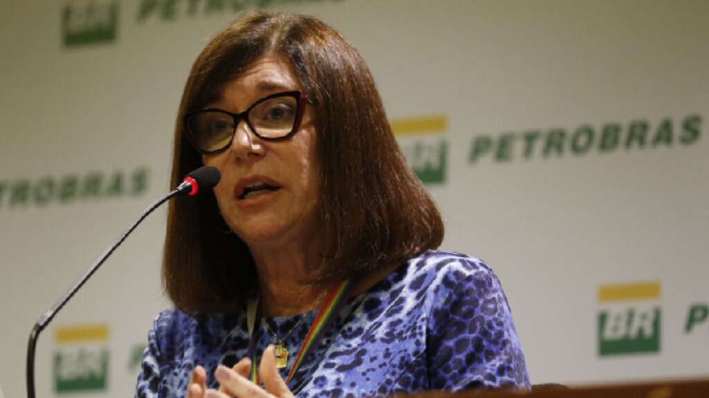 Gasolina vai subir? O que diz a presidente da Petrobras