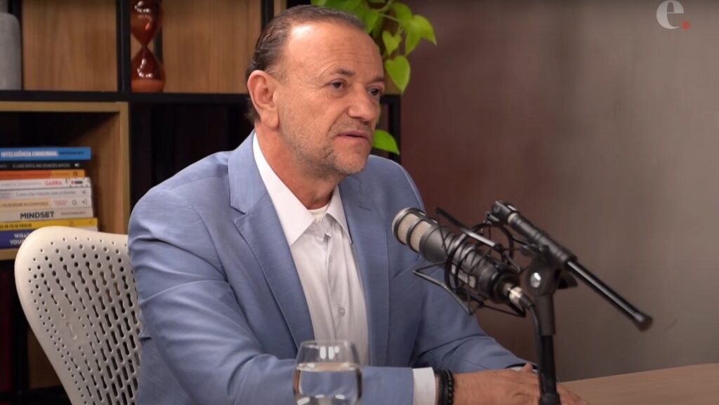 Presidente do PT afirma que Lula será candidato