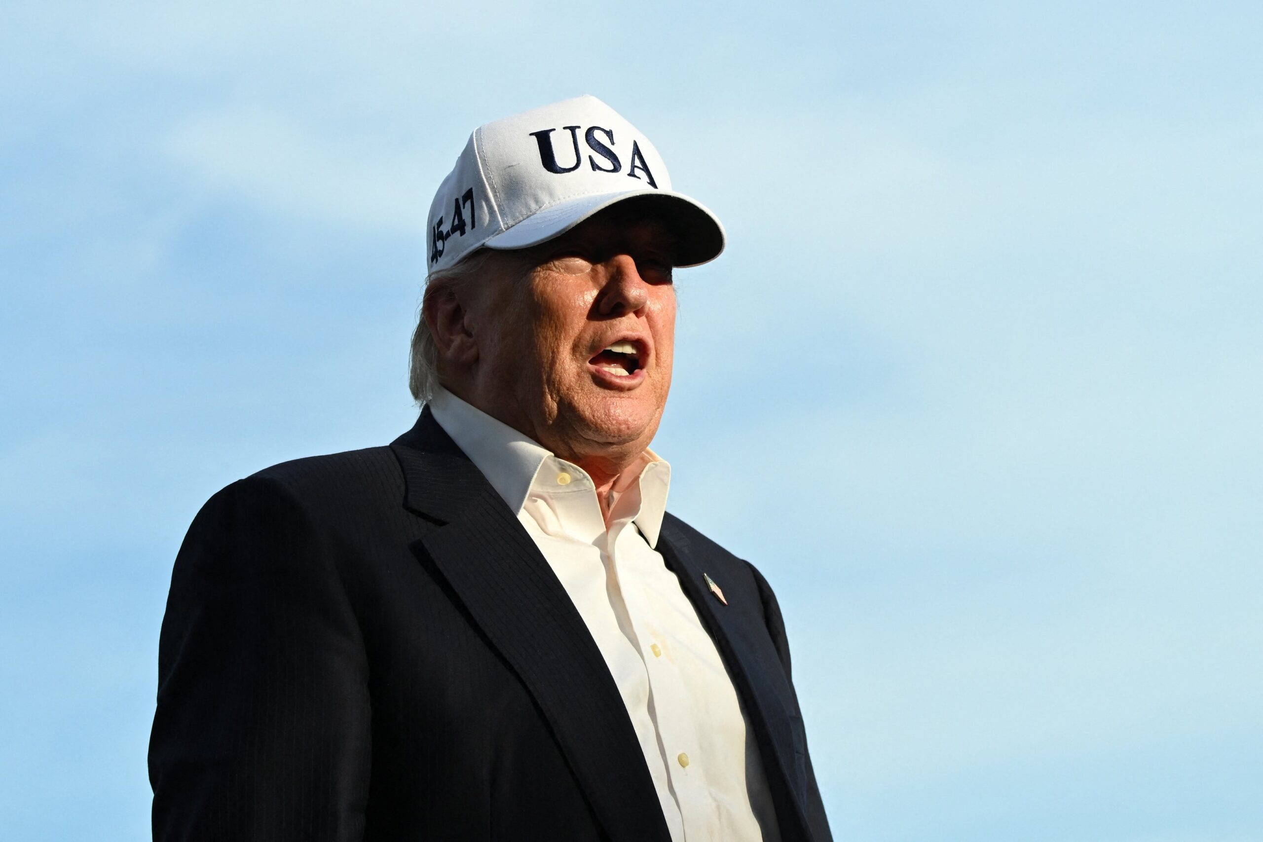 Trump volta atrás e envia 5 mil militares à Polônia