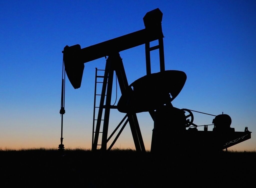 Petróleo recua com esperanças de negociações entre EUA e Irã