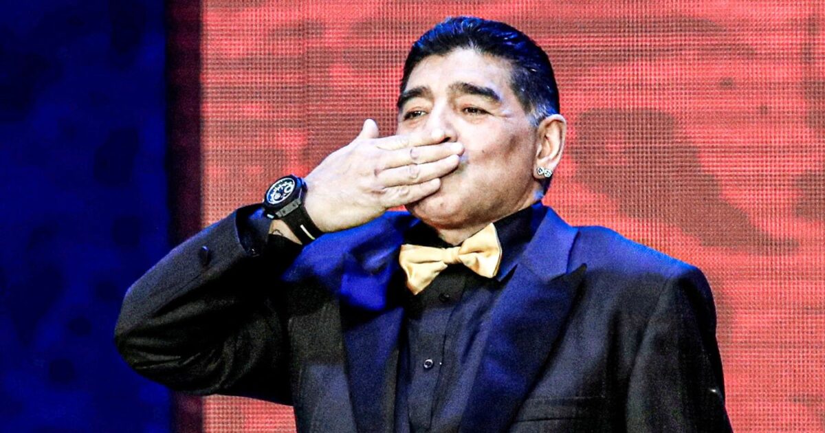 Maradona não reconhecia familiares antes de morrer, diz enfermeira