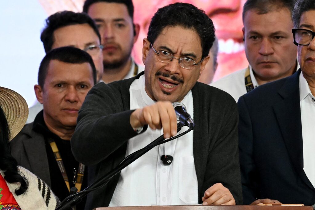 Eleição Colômbia 2025: presidente e candidato questionam resultado