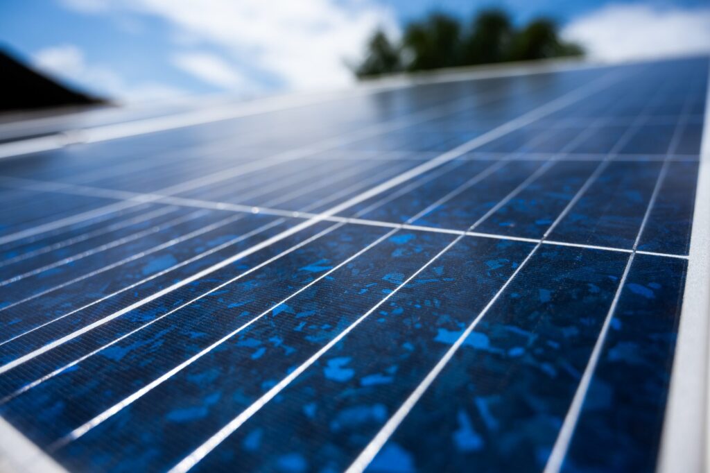 Hanwha Qcells inicia produção solar nos EUA com cadeia integrada