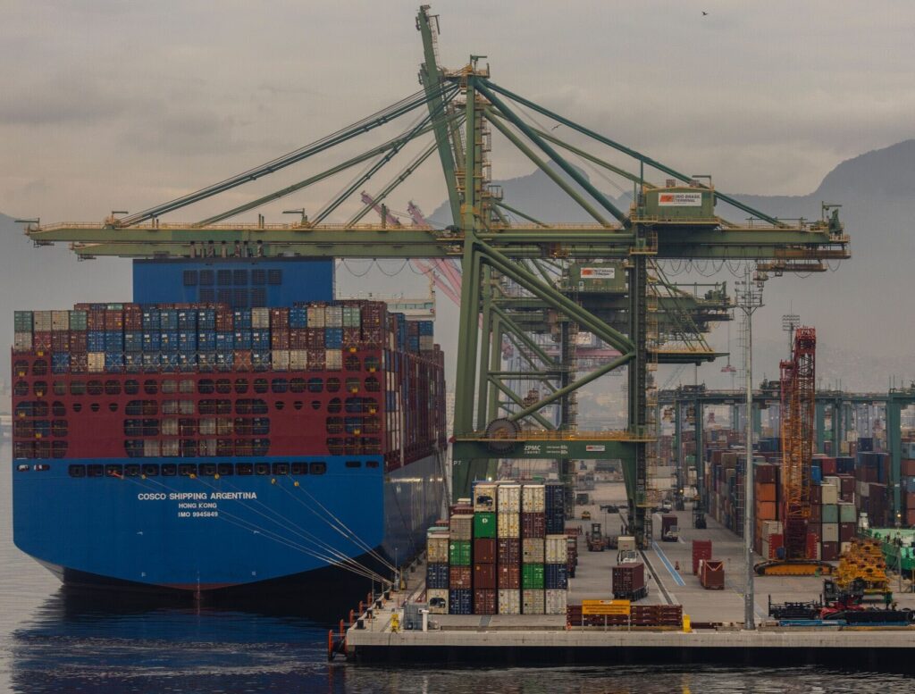 Exportação Brasil-EUA cai para menor nível desde 1997 em 2025