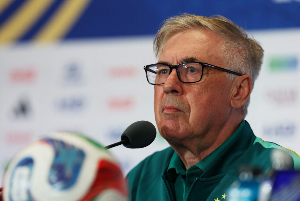 Ancelotti explica escolha de Guimarães para cobrar pênalti