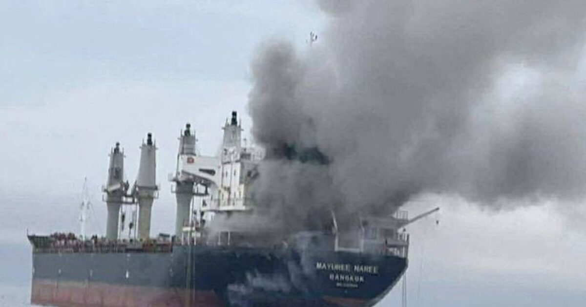 EUA atacam Irã pela 3ª noite; míssil iraniano atinge navio e mata tripulante