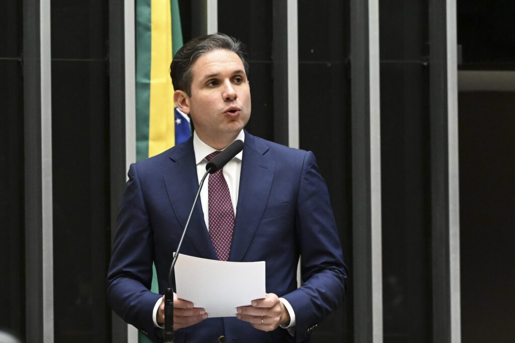 Câmara aprova urgência para projeto que criminaliza a misoginia