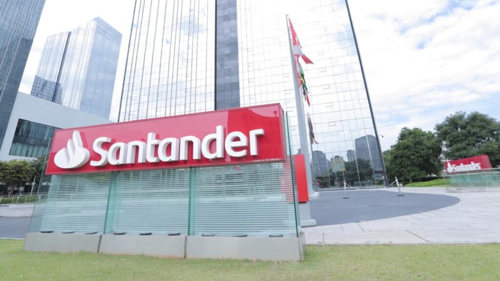 Santander anuncia R$ 2 bilhões em JCP; veja quem tem direito