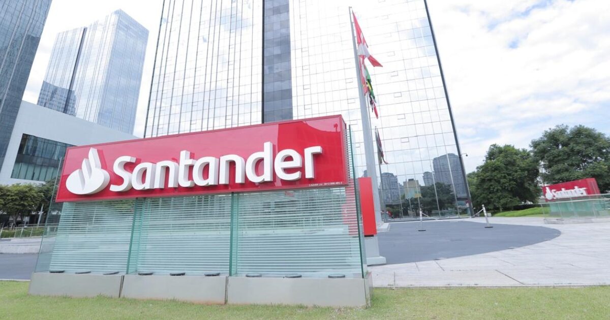 Santander anuncia R$ 2 bilhões em JCP; veja quem tem direito