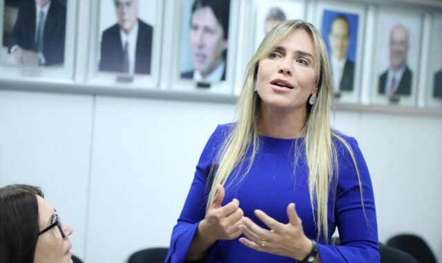 Celina Leão cobra decisão sobre Michelle Bolsonaro no Senado do DF