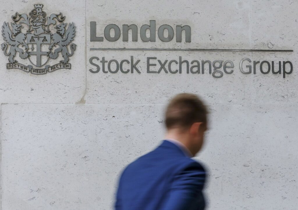 Bolsas europeias sobem com payroll fraco; Stoxx 600 bate recorde