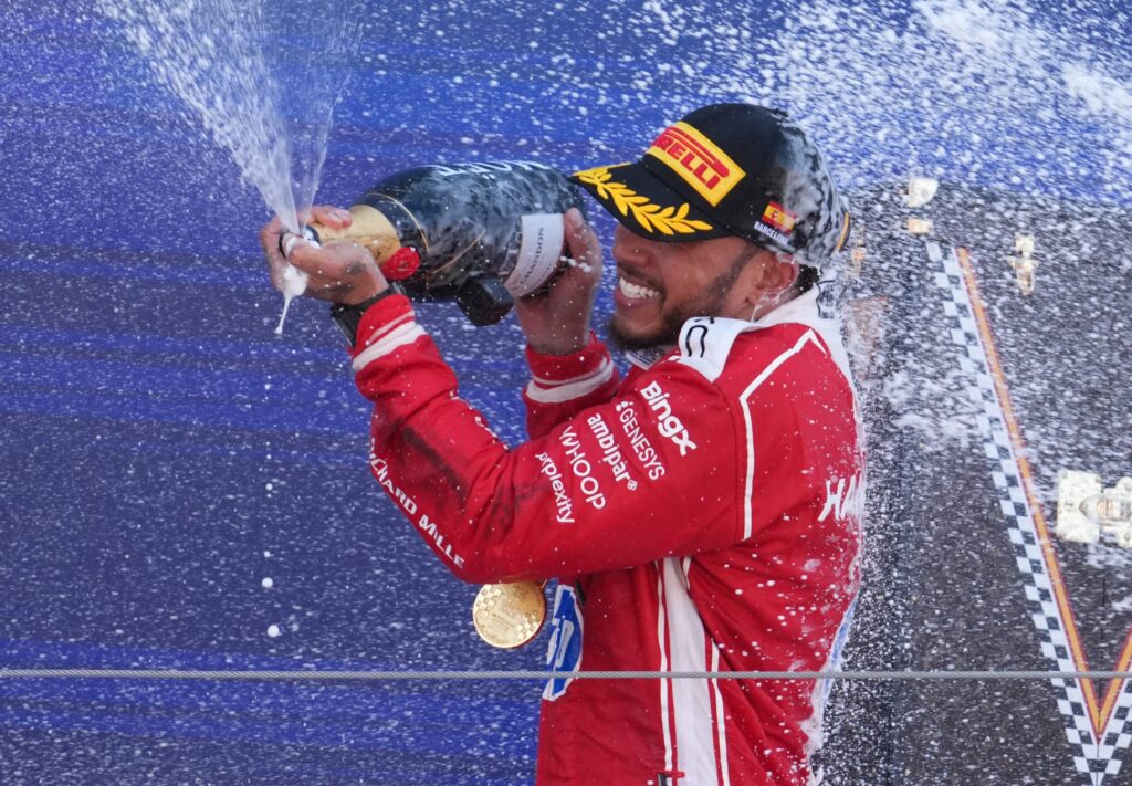 Lewis Hamilton recupera vice-liderança do Mundial de Pilotos