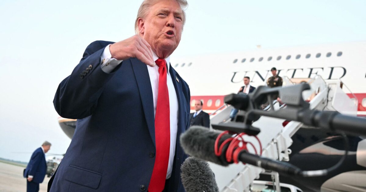 Trump anuncia que negociações com Irã serão retomadas nesta segunda