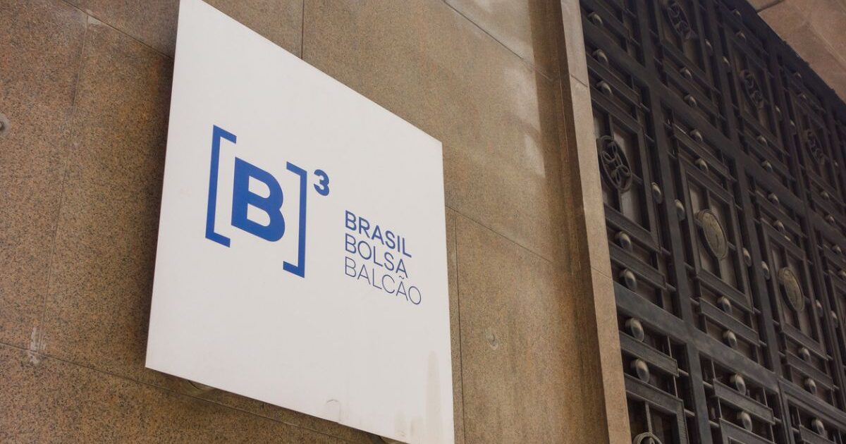 UBS BB recomenda compra de ações B3 com alvo de R$ 18,50