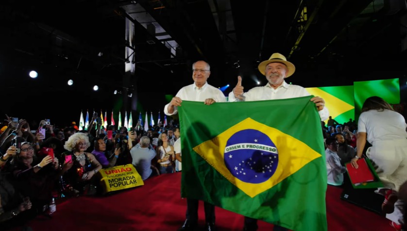 Reeleição de Lula no primeiro turno: omissão de soberania e estratégia