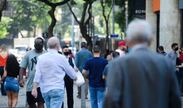 81% dos brasileiros exigem que candidato acredite em Deus