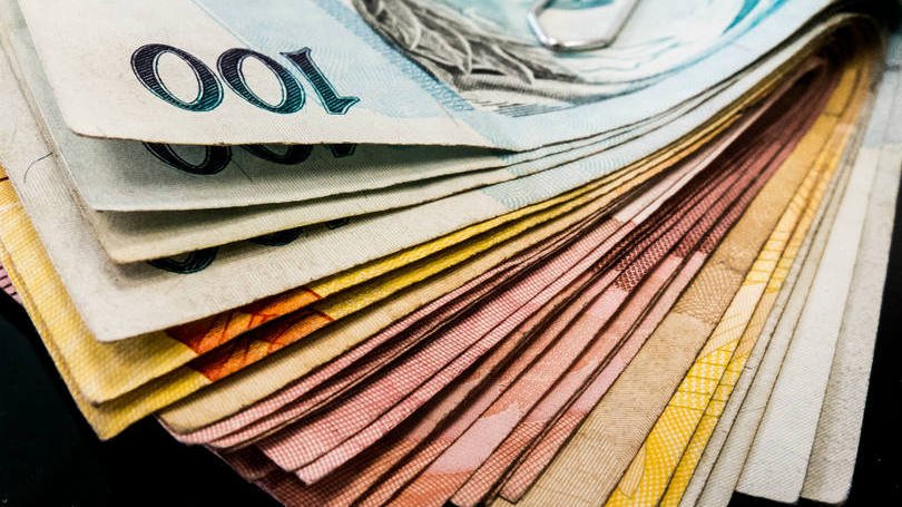 Salário mínimo 2027: governo Lula atualiza projeção para R$ 1.741