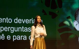 Gaya Herrington questiona progresso e felicidade