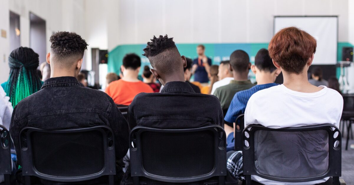 Brasil na OCDE: só 22% têm diploma no ensino superior