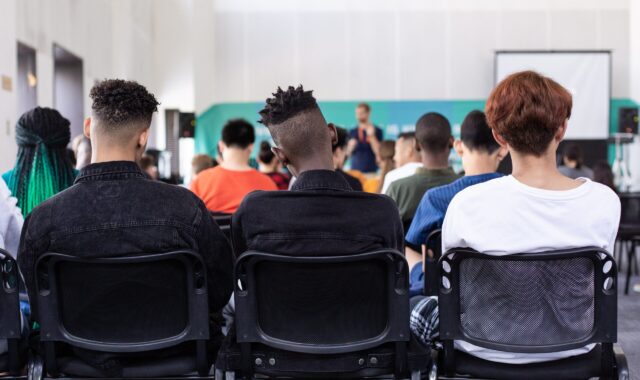 Brasil na OCDE: só 22% têm diploma no ensino superior