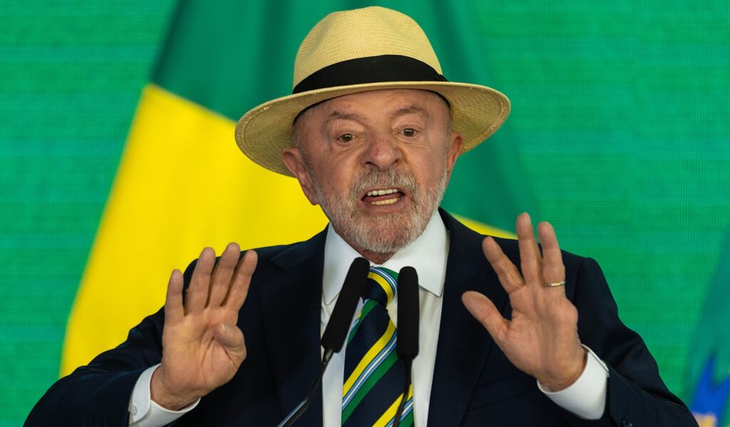 Crise no STF enfraquece governo Lula sem alavancar Flávio