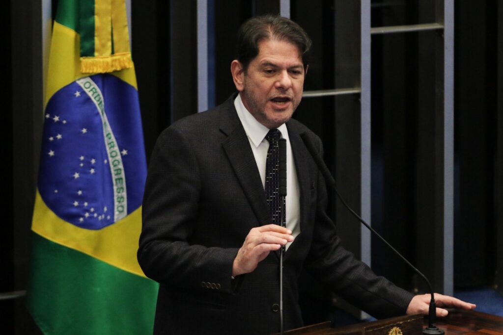 Pesquisa Senado Ceará: Cid e Luizianne lideram