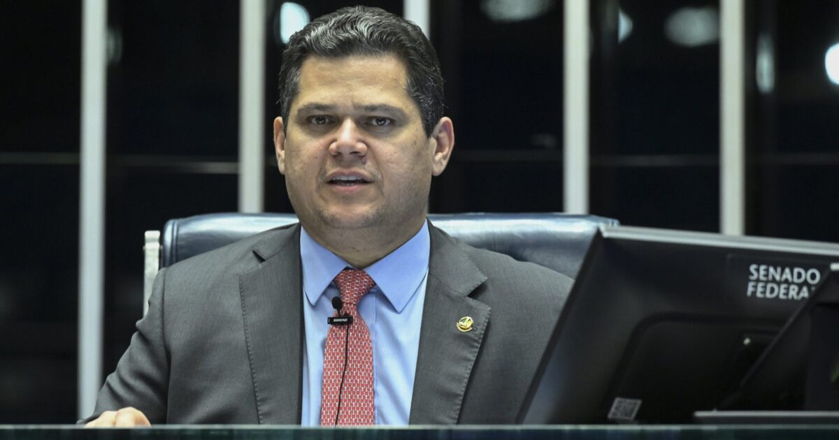 PEC 6x1 será analisada pelo Senado na próxima semana