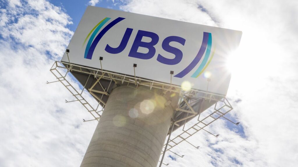 Ação da JBS pode subir 70%, segundo XP; entenda os motivos