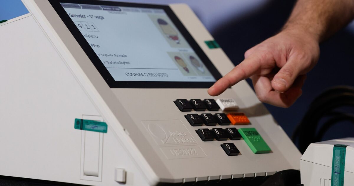 Apuração das eleições 2026 começa às 17h; acompanhe na EXAME