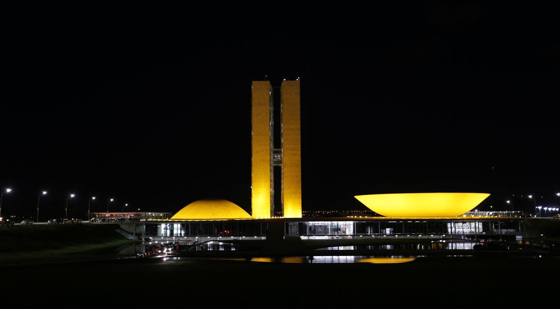 Câmara aprova ampliação do teto MEI e perdão de dívidas